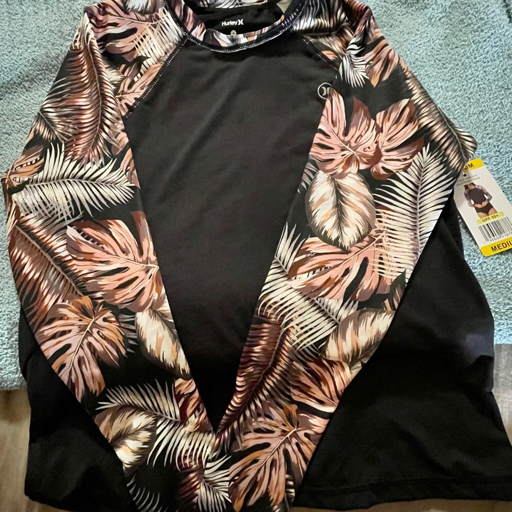 Women’s Hurley Medium Swim Shirt